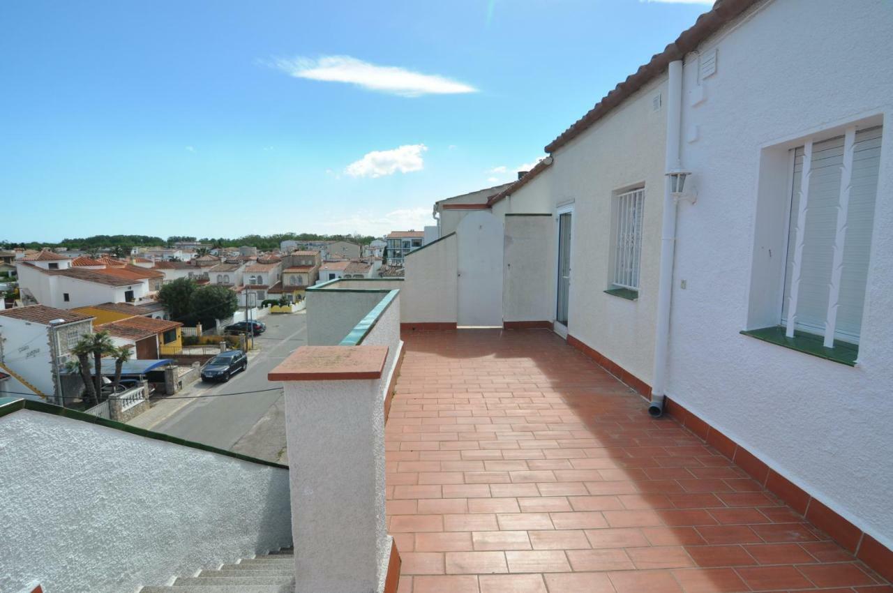 Rnet - Empuriabrava Valira Apartment Exterior photo